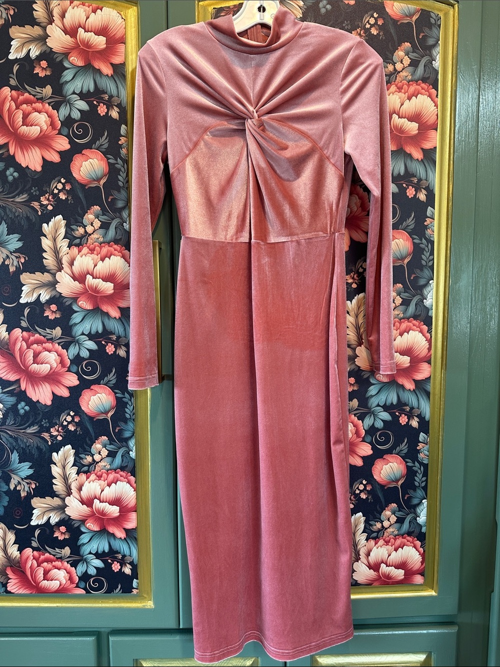 Cider Dusty Rose Velvet Twist-Front Long Sleeve Midi Dress